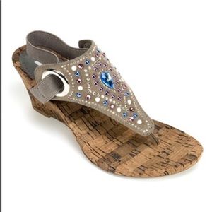 Beautiful wedge sandals 🌺🌺🌺🌺🌺🌺